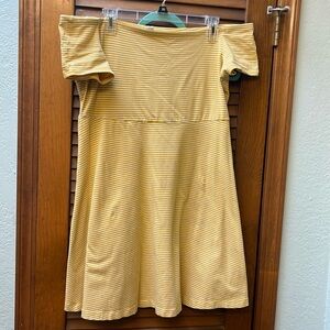 Old Navy wide neck skater dress size L
